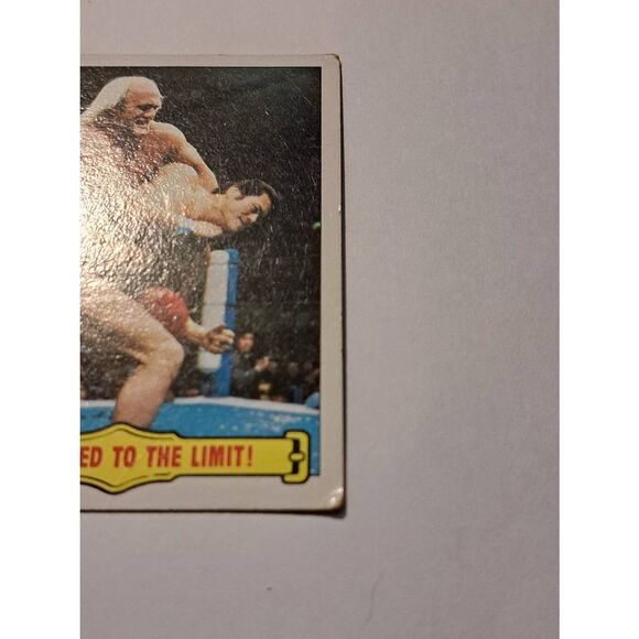 Vintage 1985 WWF Hulk Hogan Ringside Action Trading Card 29 Topps WWE Wrestling - Picture 2 of 6